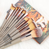 Pennelli Make Up, 10 Pezzi Set Pennelli Trucco Professionale Con Trousse in Pelle PU Pennelli per Trucco, Kit Pennelli Makeup Un per Tua Figlia O Tua Moglie